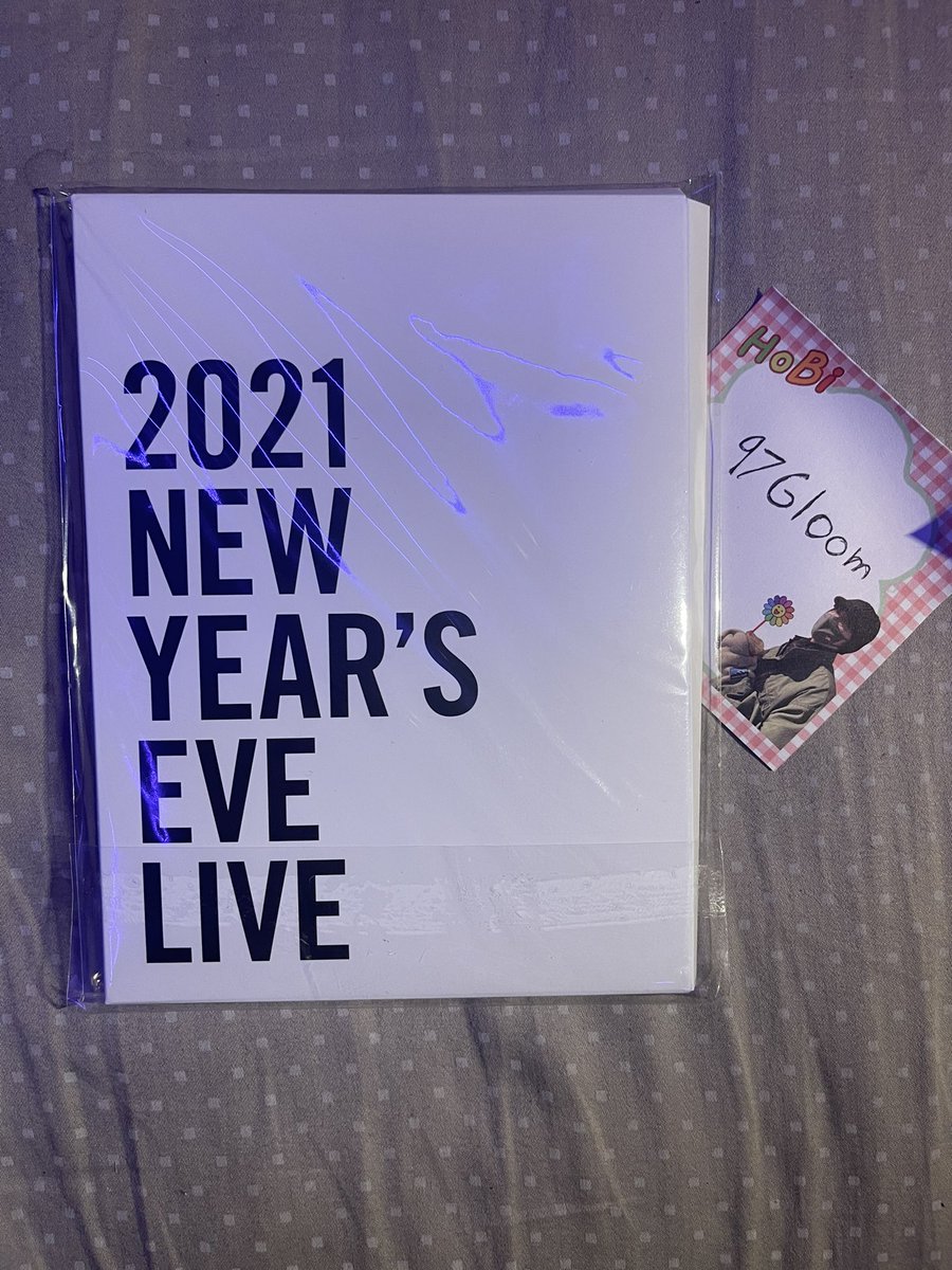 WTS Official Weverse 2021 New Year’s Eve Live BTS post cards. Full set unopened $25 + shipping.