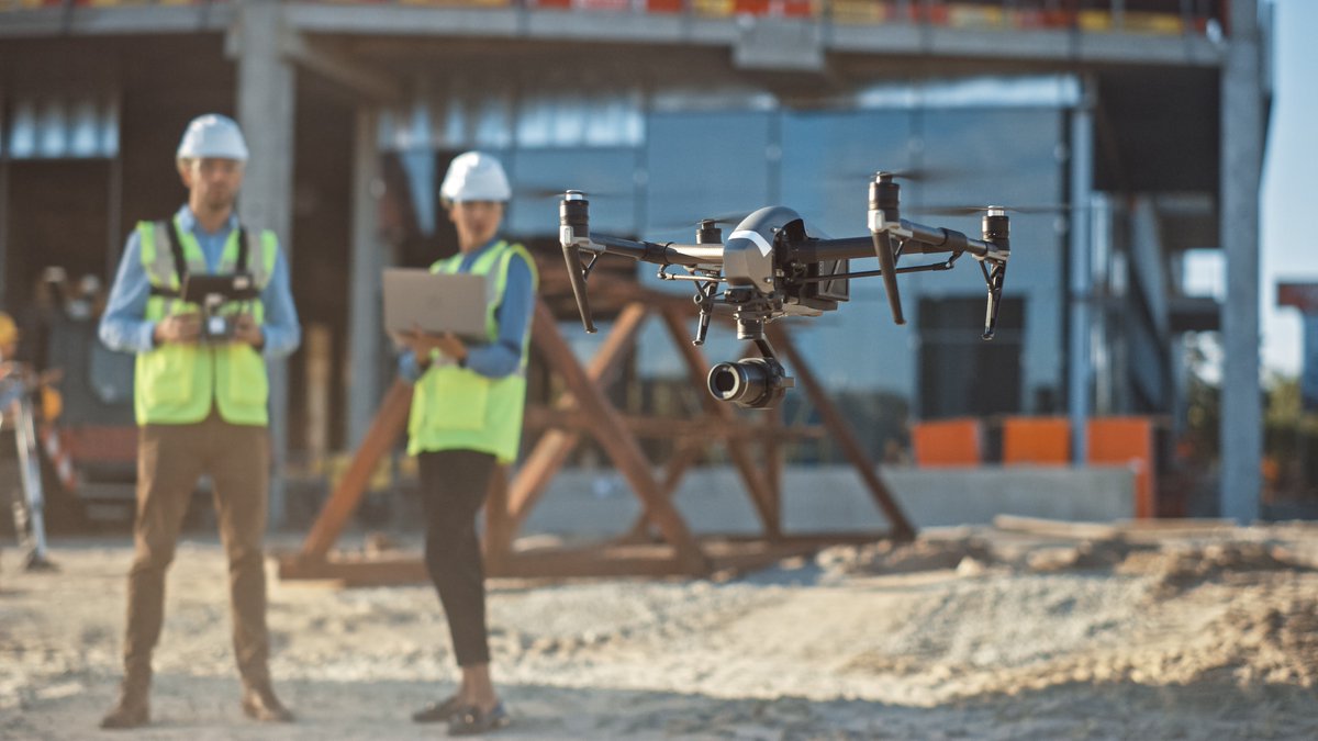 The apex of successful commercial drone operations? The ability to efficiently transform data into insights that drive better business decisions for your own operations or for your clients. droneinsurance.com/blog/news/tran…