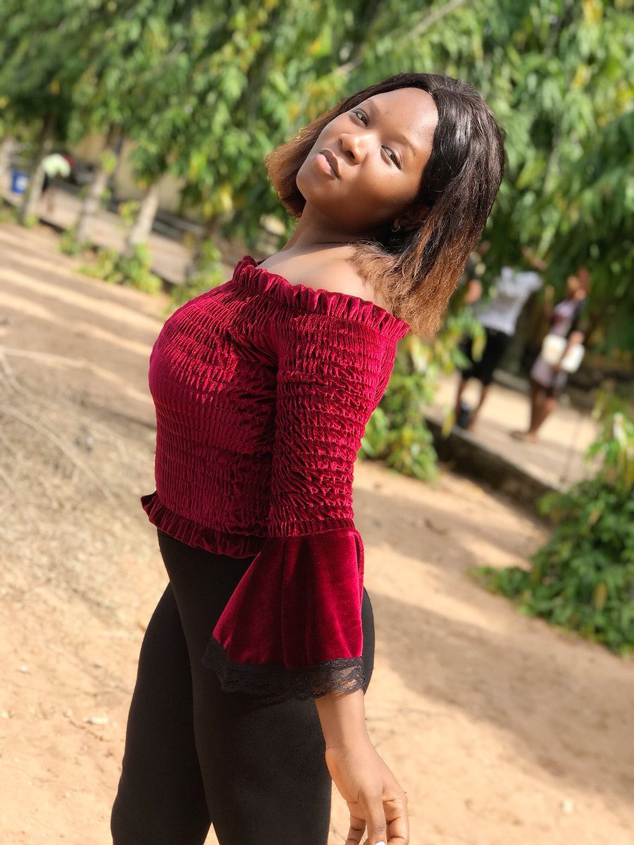 Dorachuks4's tweet photo. Natural me day💋 https://t.co/hDposfZORg