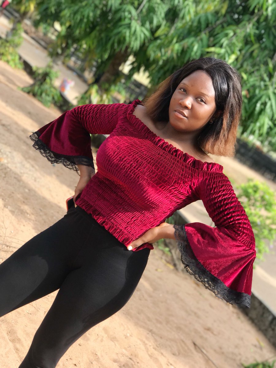 Dorachuks4's tweet photo. Natural me day💋 https://t.co/hDposfZORg