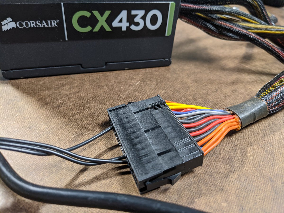 ModMyMods's tweet photo. The easiest way to test your watercooling loop before you turn on the pc
Just connect the 24-pin into the cable and flip the switch :)
#psu #psutester #switch #custompcbuilding #diy #watercooling #testbeforestress #modding #modified #watercoolingtools #tools #modmymods https://t.co/UBngRQe4N5