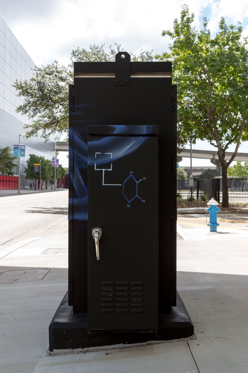 minimurals's tweet photo. Thank you to our healthcare workers and volunteers who are working around the clock to distribute vaccines! #WorldHealthDay 🩺

🎨 Pilot FX
📍ADLA &amp; Polk, Houston, TX 
🗂 @UPArtStudio1 
📈 Houstonfirst
📅 2017
📸 @visibleinlight 

#minimuralshou #minimuralstours #minimurals https://t.co/uKADuLrEiS