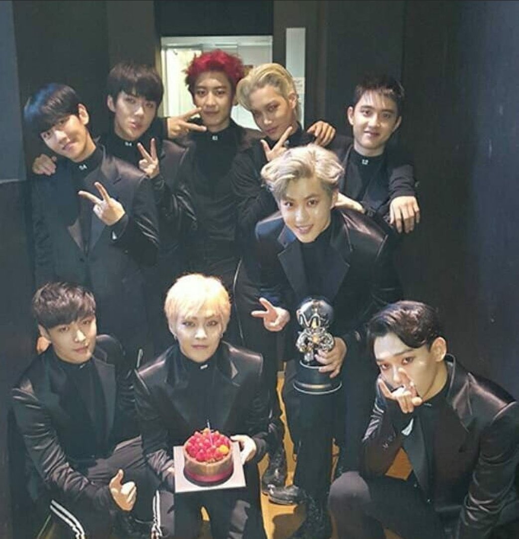 imnoturzill's tweet image. Happy 9th anniversary, our precious boys!❤✨

#9ToEternityWithEXO
#9YearswithEXO
#EXO #엑소 @weareoneEXO