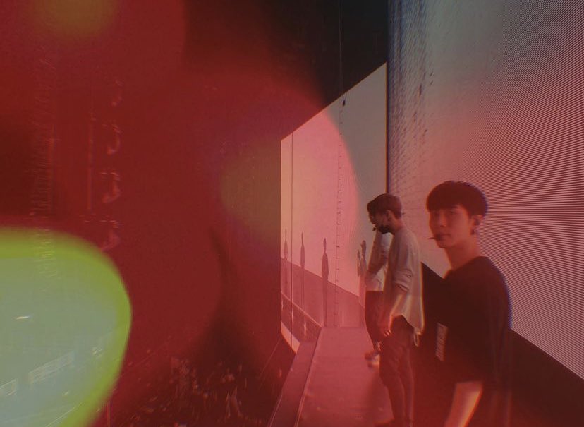 onewshift's tweet photo. la primera foto que minho publica por el cumple de jjong <3
#Happy_jjong_Day 
#블링블링_종현아_생일축하해 #JONGHYUN🌙 @SHINee https://t.co/V2Qo5AsK0w