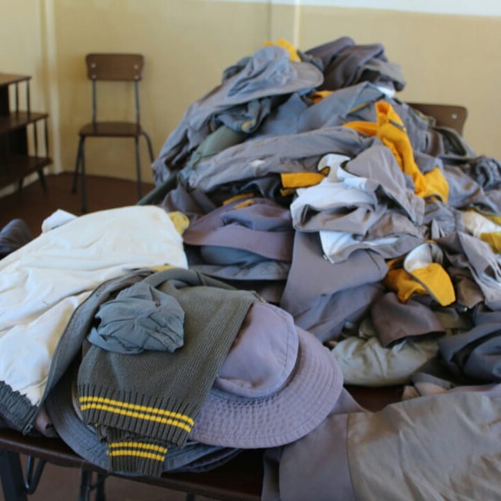 NorthHarare's tweet photo. Today the Hatcliffe 3 primary school kids received school uniforms donated fellow students of Borrowdale Primary school, A big thank you to these students for a noble gesture.
#TogetherWeCan
#developinghararenorth
#CommunitySolutions https://t.co/LWLiqJsWPr