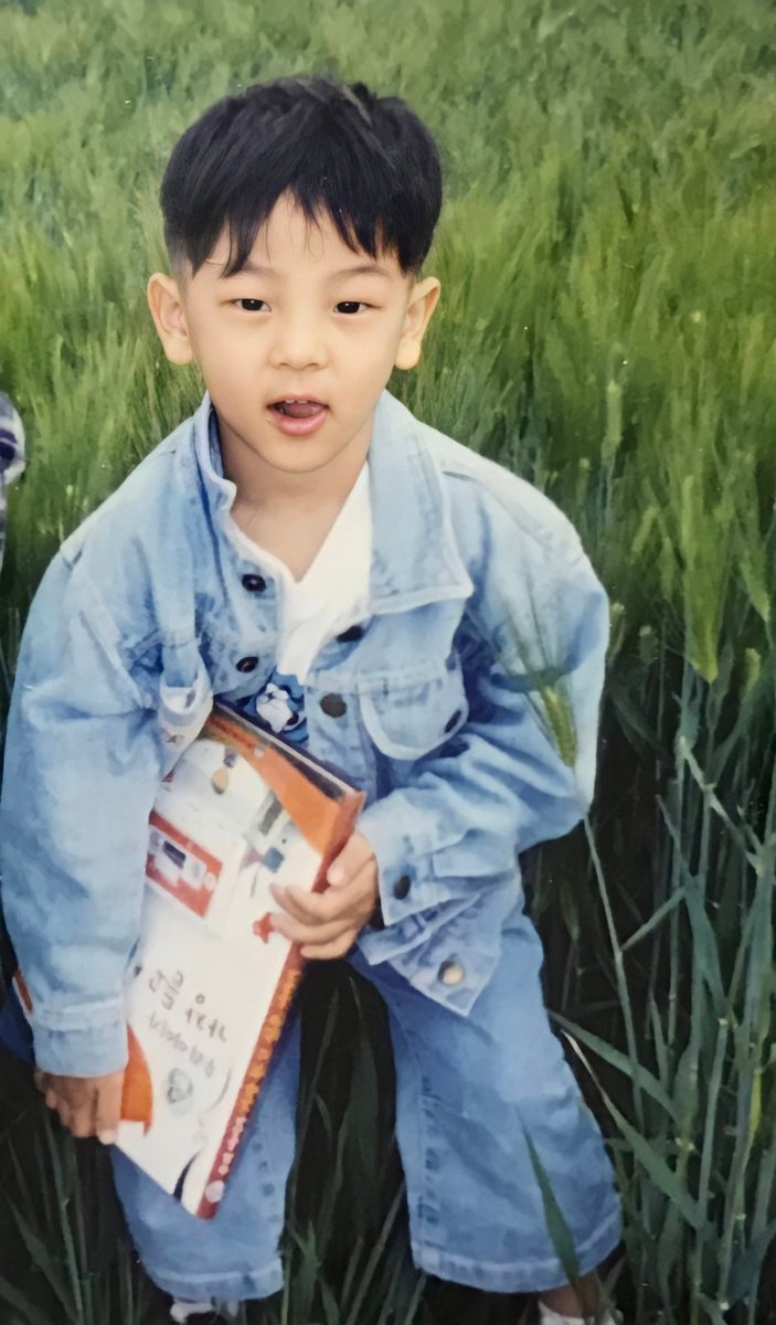 KimWooJin_INA's tweet photo. 생일 축하해요! 항상 건강하고 언제나 밝은 웃음 간직하길 바래요~ 진심으로 축하해요🎉🧸

생일’인 오늘만 행복하지 말고 1년 365일, 하루하루가 생일처럼 행복하길 바래요!^^💖

#OurShiningWoojinDay
#우리_빛나는_우진의_데이
#HAPPY_WOOJIN_DAY
#KIMWOOJIN #WOOJIN https://t.co/NLpB1DociQ