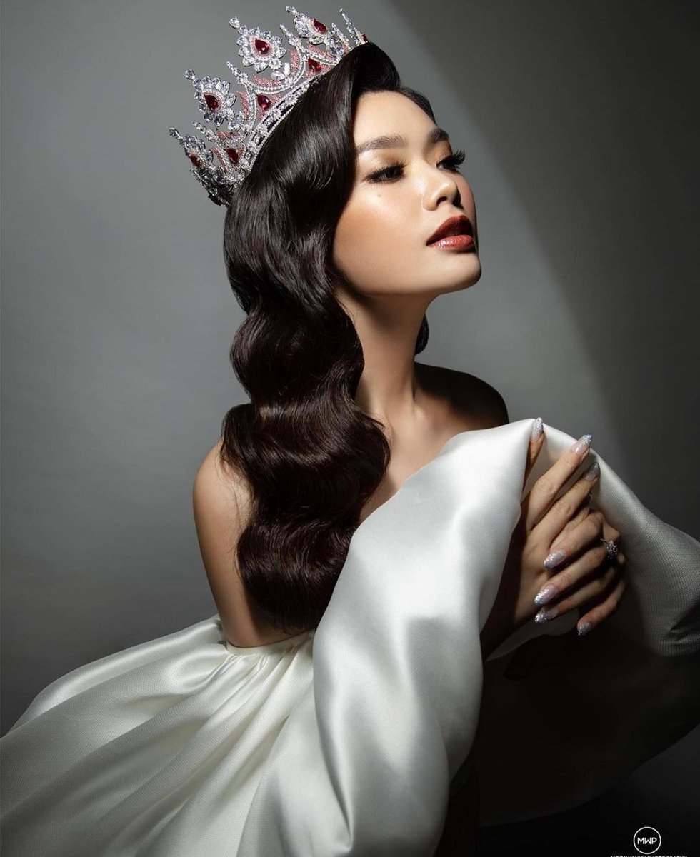 MissQueenation's tweet photo. Pose Like a Queen.. 👑

Carla Yules - Miss Indonesia 2020

She's ready to represent Indonesia in one of the oldest &amp; biggest beauty pageants in the world.. yup, Miss World! The 70th Miss World final will be held on December 16th in Puerto Rico, this year!

#MissWorldIndonesia https://t.co/03xPKDTjM4