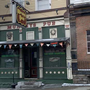 picturesofdives's tweet photo. Murphys Pub - Cincinnati, OH https://t.co/PdxPx0Fg23