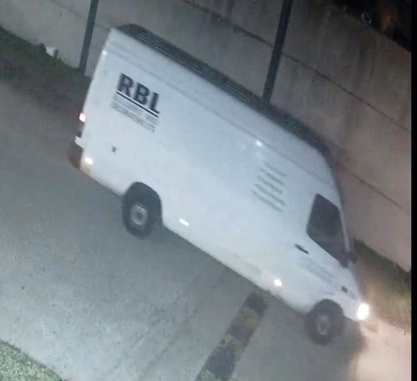 ArundelBrewery's tweet image. At 2:30am on April 2nd, we had 43 kegs stolen by 2 men in the van below. As a family business that has been closed for most of year, we could’ve done without this. If you have info that may help, please get in touch, and please share so as many people can see this as possible.
