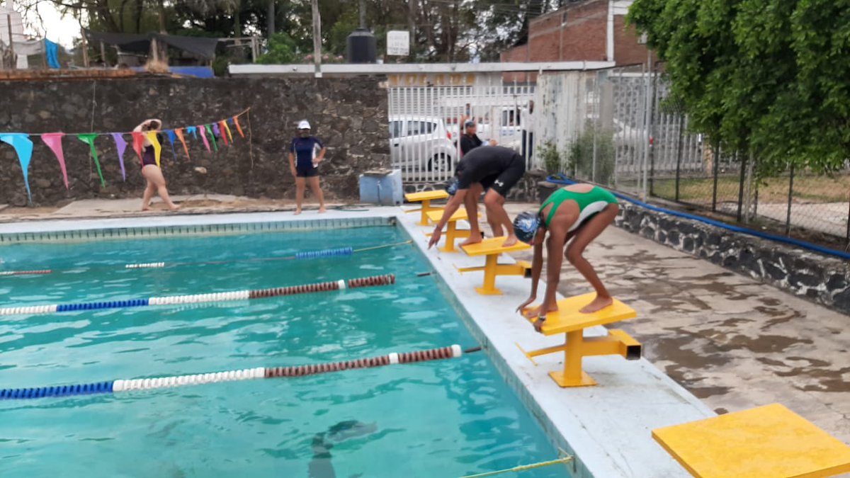 claus_pd's tweet photo. 06/Abril/2021 Demostración de Estilos de Natación 🏊‍♀️🏊‍♂️ dentro del Marco de la Semana Nacional de Cultura Física y Deporte a cargo del Personal FIDEIMSS

#CulturaFísicayDeporte2021 
#IMSSDeporte
#EquipoTritones
#CSSJiutepec 
#OOADMorelos

@CBS_estar_bien @DIVDeporte https://t.co/prMAuVOR7D