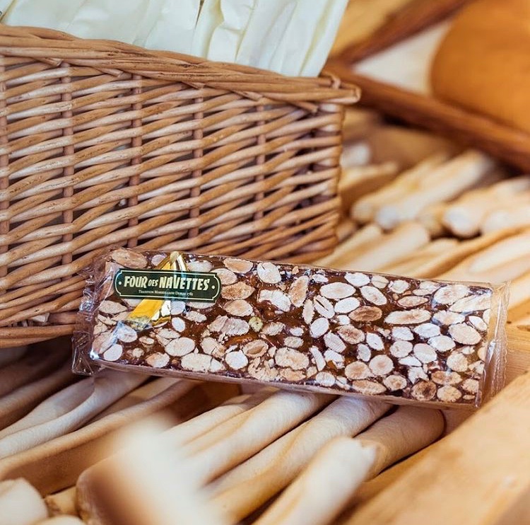 Venez récupérer vos gourmandises au four des Navettes !
L’unique, le gourmand, le craquant… l’incontournable nougat du Four des Navettes bien-sûr !
À retrouver aux Docks Village pour une pause goûter à emporter ☺

#docksvillage #marseille #joliette