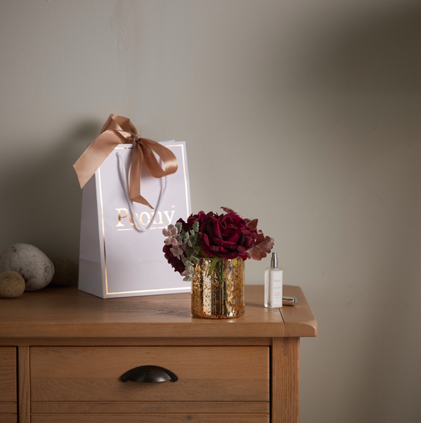 peonyjuliebates's tweet image. Peony &apos;Gifts &amp;amp; Fragrances&apos; really are wonderful and so incredibly priced, why not browse online? From dainty pieces to the most wonderful of flower fragrances, they really can&apos;t fail to lift the spirits of someone super special! Prices from a faux fabulous £10! #peonyfauxflower