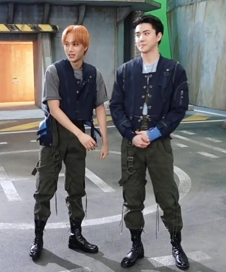 FutureFA3's tweet photo. Ketika yg lain pada seneng EXO UPDATE gw malah nangis njir EXO     COMEBACK tapi gw kagak ada duid 😭😭

Ngepet hayuk atau cari sugar daddy 😭🤣

#EXO9thAnniversary #EXOcomeback #KYUNGSOO https://t.co/ws4bubqjhd
