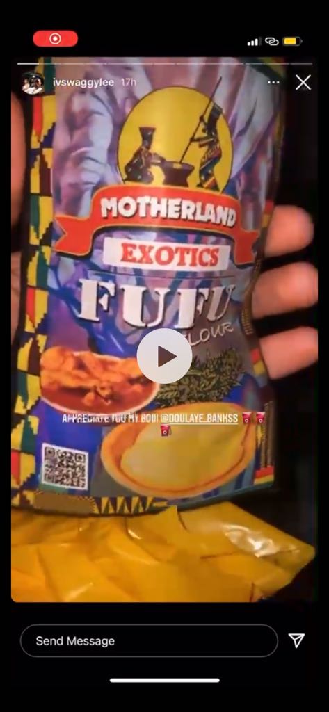 Simply_Nadia's tweet image. I know you fuckin lying to me 😭😭😭😭