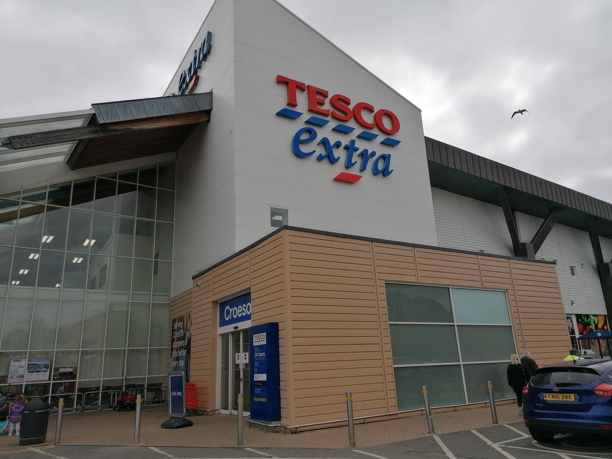 Preparing for tomorrow...

<a href="/Tesco/">Tesco</a> Pharmacy in Western Avenue, Cardiff will be the first pharmacy in Cardiff and the Vale of Glamorgan to deliver the #CovidVaccine as of tomorrow. 

Stay tuned for more updates...