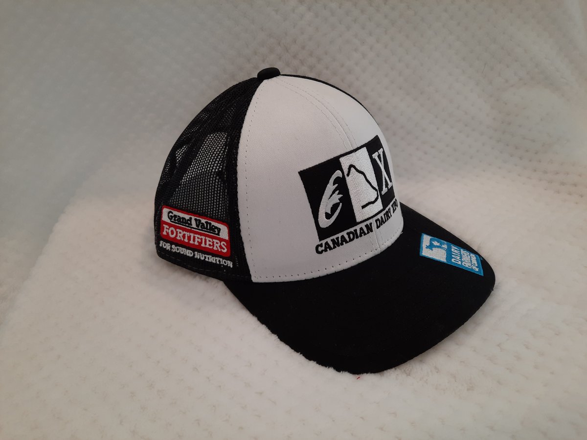 It's a great day for a farm show! #CDX2021 starts shortly. Be one of the first 100 attendees to our virtual show and you'll receive a free hat! Sign up here: bit.ly/3aM78KC