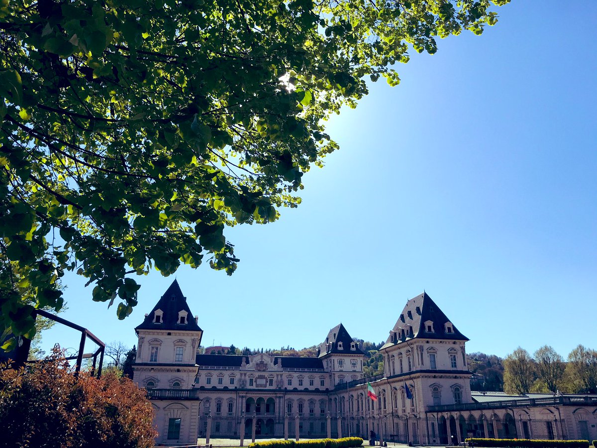 “TORINO, VALENTINO CASTLE' #arttwit #twitart #lamiatorino #iloveart #torino #iloveart #artlover #Turin #art #ilovetorino #photooftheday #photo #photography #PhotographyIsArt #nature #ValentinoCastle #Castle #Valentino #baroque #TorinoCheMeraviglia