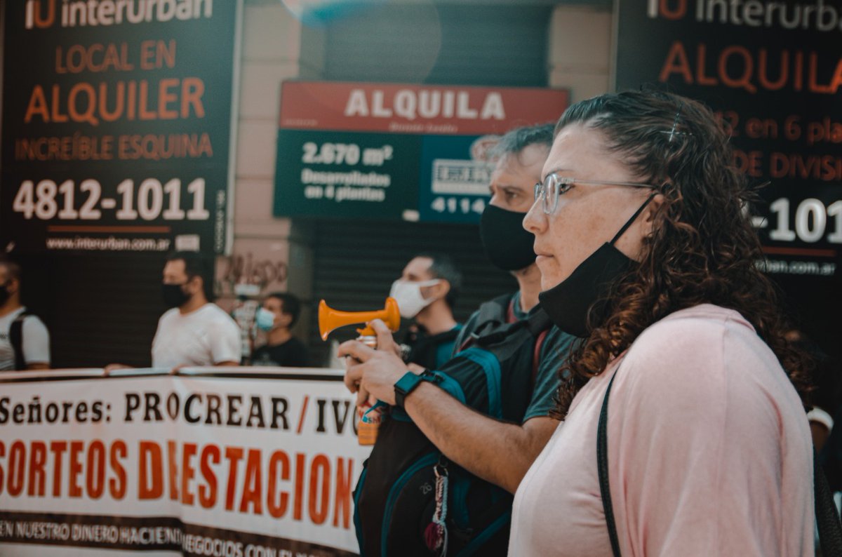 Queremos nuestra casa , ya no podemos esperar más. 
#SorteoEba #ReconstruccionArgentina 
#CasaPropia 
<a href="/lucianoscato/">Luciano Scatolini</a> <a href="/jorgeferraresi/">Jorge Ferraresi</a> <a href="/MinHabitatAR/">Ministerio de Desarrollo Territorial y Hábitat</a> <a href="/Procrear/">Procrear</a> <a href="/EbaProcrear/">PROCREAR EBA</a> <a href="/BancoCiudad/">Banco Ciudad</a> <a href="/BcoHipotecario/">Banco Hipotecario</a>