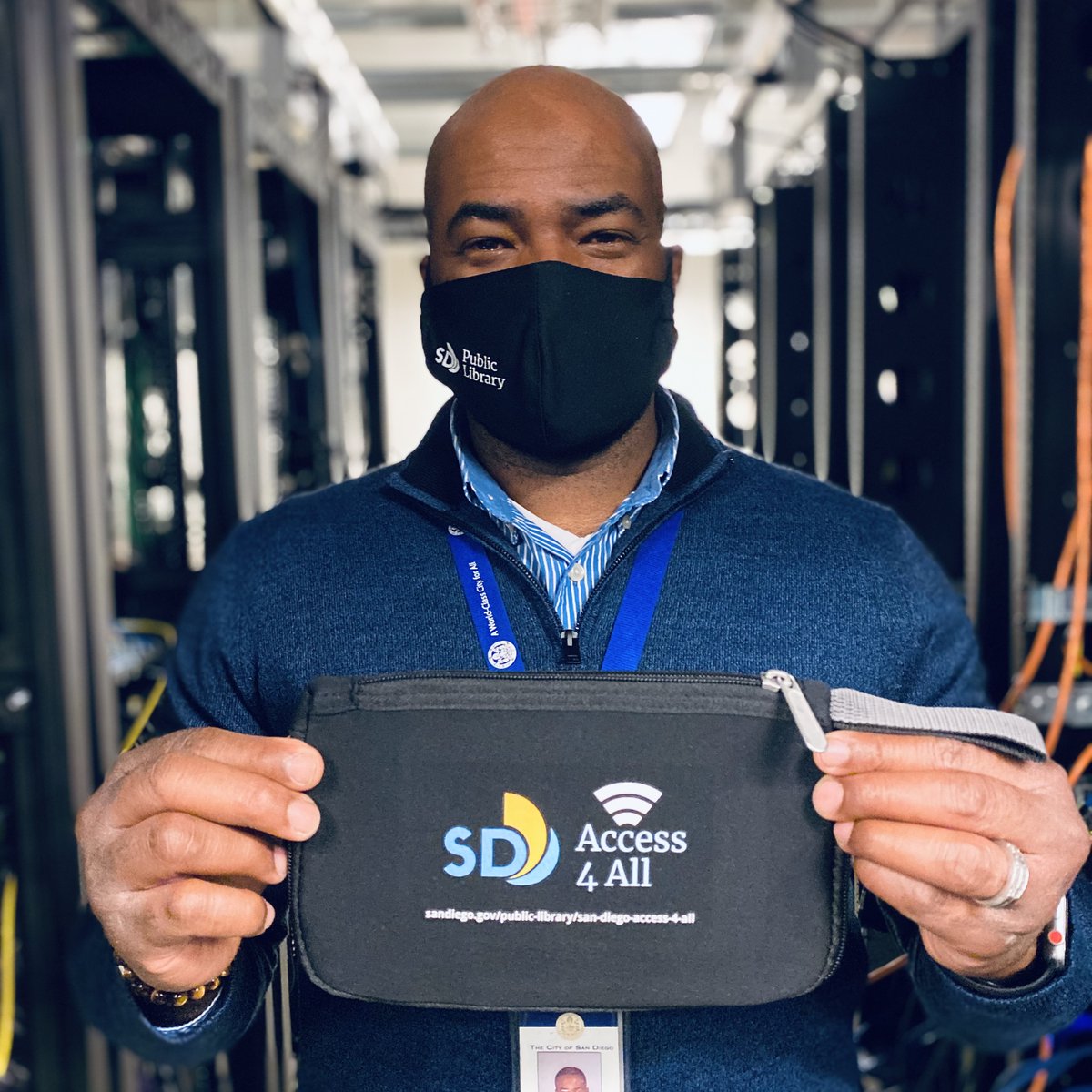 We are proud to announce that San Diego Public Library now has Mobile Hotspots available for patrons to check out! Bridging the digital divide in our neighborhoods is a priority in the <a href="/CityofSanDiego/">City of San Diego</a>'s initiative #SDAccess4All! sandiego.gov/public-library…

#LibraryOutreachDay