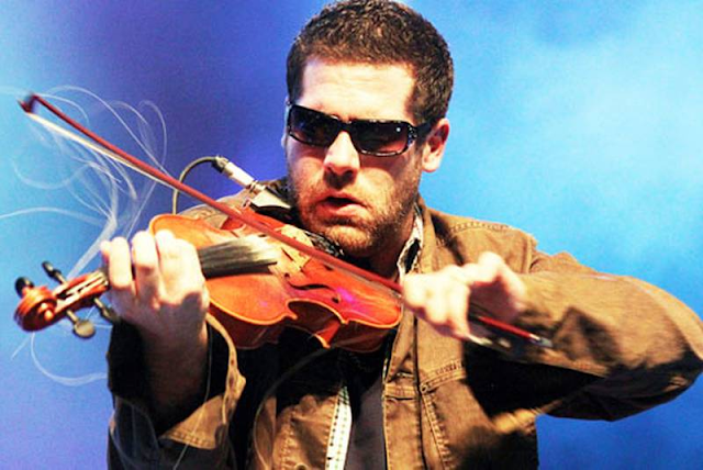 scrapmasterpam's tweet image. In My World: Canadian Music ~ Ashley MacIsaac inmyworld-pam.blogspot.com/2021/04/canadi… #CanadianMusic #AshleyMacIsaac