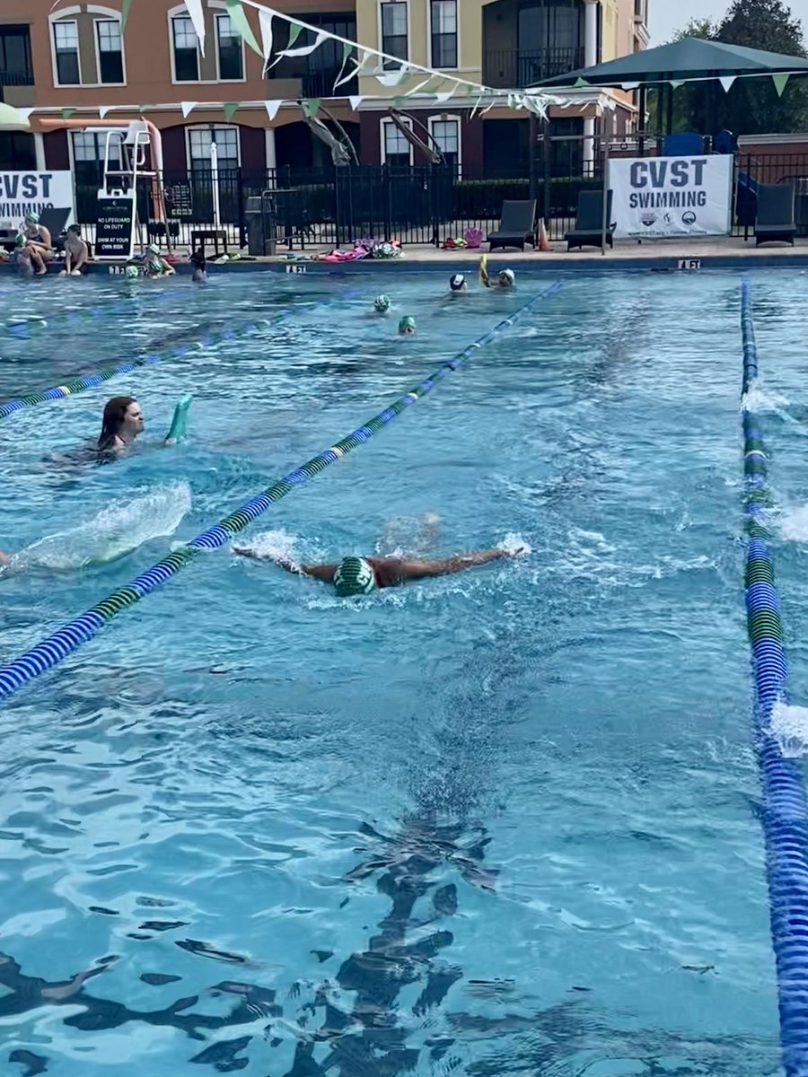 CVSTSwimming's tweet image. Happy 11th birthday to #CVST’s Mia Urquhart🥳  #BirthdayGirl #WaveMachine #SwimChick #FunnestTeam