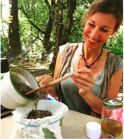 DonaldSGrandy's tweet photo. Discover the Forgotten Power of Plants with Dr. Nicole Apelian

You'll find 800+ beneficial plants and remedies in "The Lost Book of Herbal Remedies". It includes recipes of tinctures, teas, essential oils, syrups, salves, and many other natural remedies.
https://t.co/3jevRbUgbH https://t.co/bUiTO0Erum