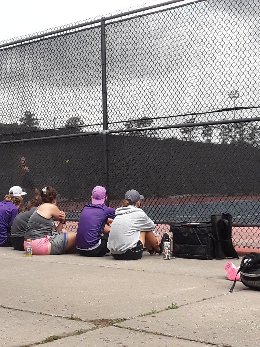 Lptwain02's tweet photo. Zoom in to the left and you'll see Megan LeBlanc fighting her way to the finals round at the district tennis tournament at The Woodlands. https://t.co/XYMO3OmZWl