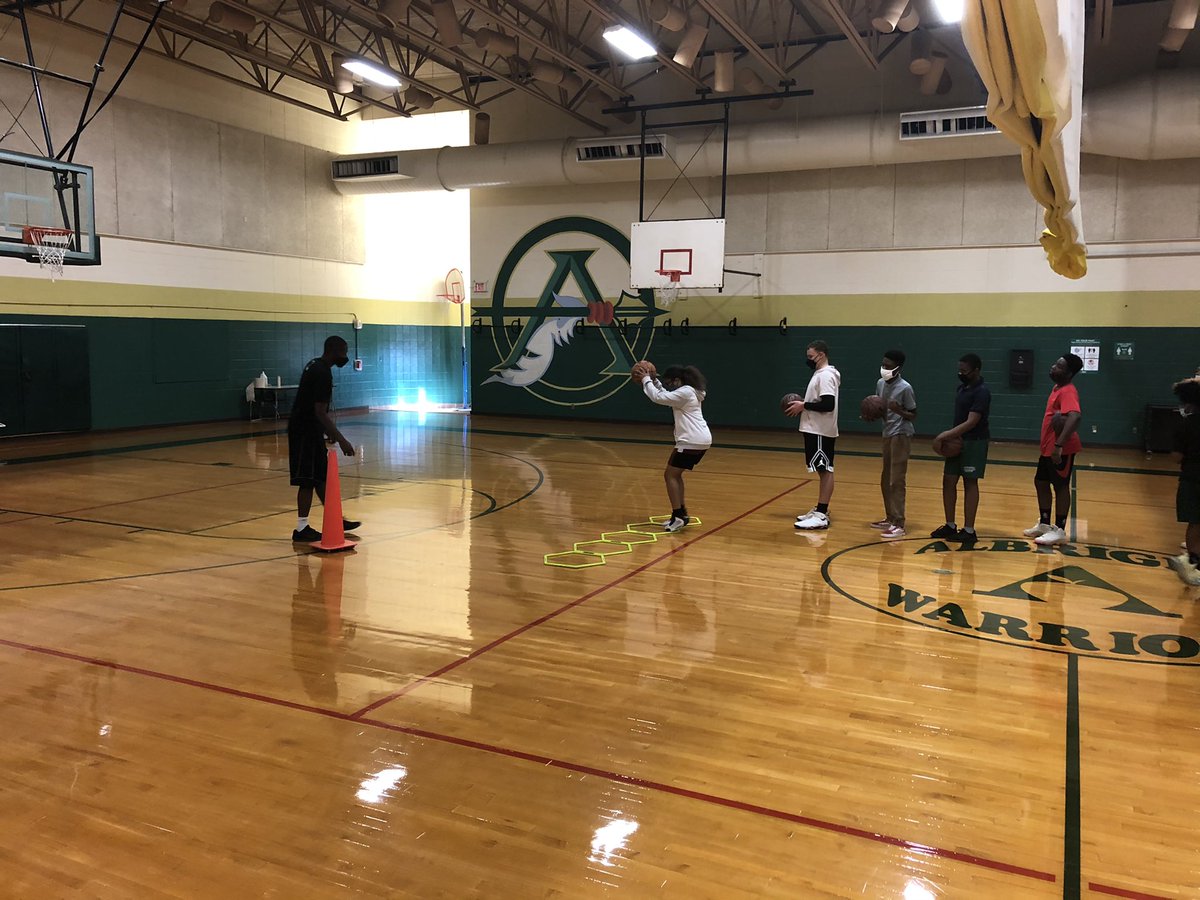 CIAAlbright's tweet image. Warrior Club in action! 🤩#Boardgames #Freethrows#Crafting