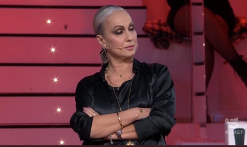giulsakabot's tweet photo. @GiuliaSalemi93 @MediasetPlay Il problema è che lo hai fatto https://t.co/ExavynqX0T