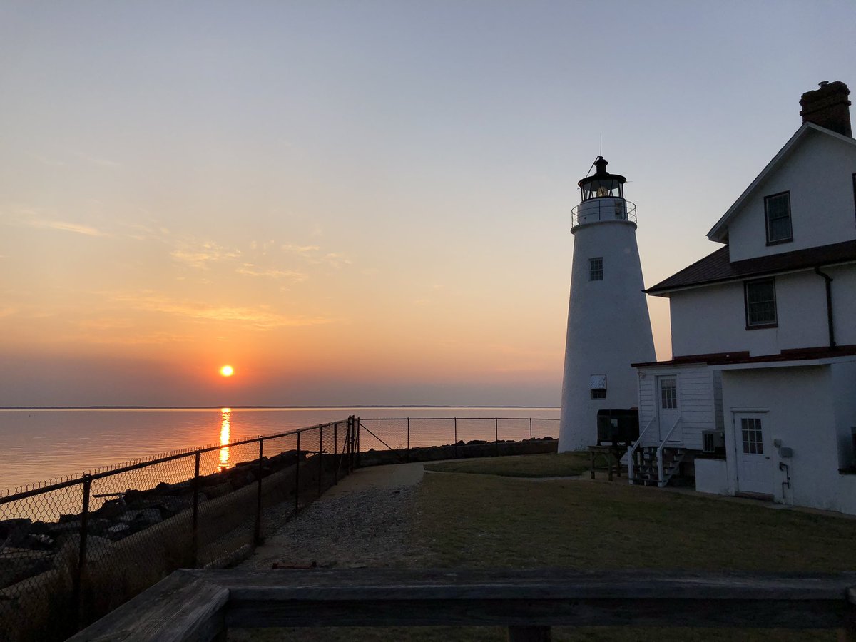 ErinPant's tweet photo. Sun+fun-filled spring break staying at #CovePointLighthouse and exploring Calvert and St. Marys counties ๐ฆ
@TravelMD @TravelSMC @MDStateParks @TheMarineMuseum @StClemIsMuseum @HistoricStMarys @AnnmarieArts
#ChooseCalvert #MDinFocus https://t.co/foXUNg6hSN