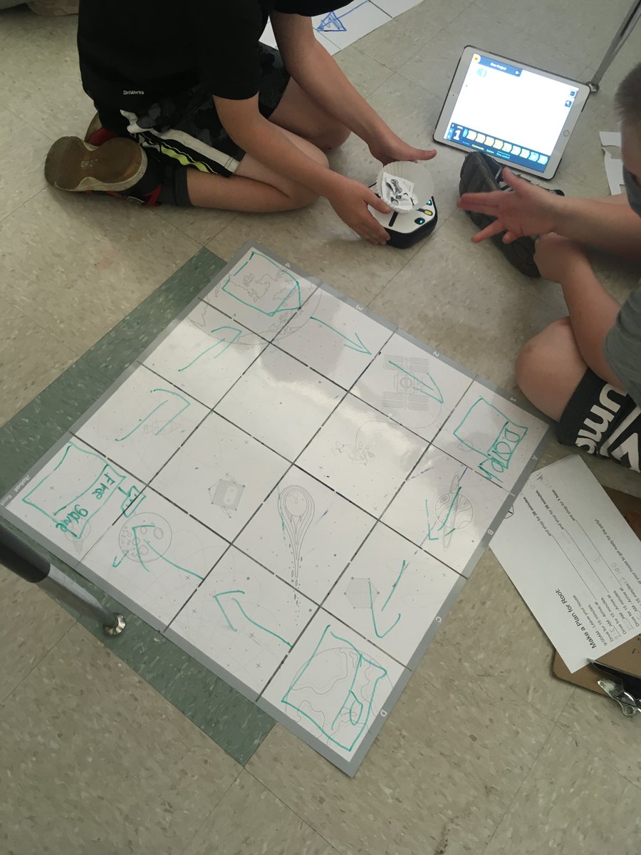 MsEngineerSmith's tweet image. @RoboWeek continues with @codewithroot robots drawing shape robots in 2nd grade @BlossburgElem and elapsed time party planning with 3rd grade @WLM_Elem  ! @SouthernTiogaSD #CSinPA #CSforALLPA