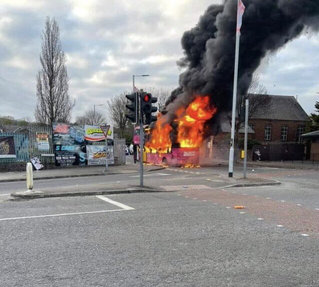 More trouble has erupted in Belfast this evening. This bus has been set on fire in Lanark way. PSNI asking those “with influence” to help restore calm.