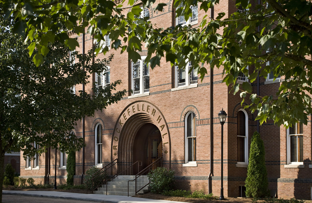 SpelmanCollege's tweet photo. The @AUCC and its member institutions—@CAU, @Morehouse, @MSMEDU &amp; Spelman College—believe the passage of SB 202 stands at odds with our values and our collective mission to advance social justice and equity. Read a statement from the Council of Presidents: https://t.co/3wy9BQNl7C https://t.co/4OcfIoRFpU
