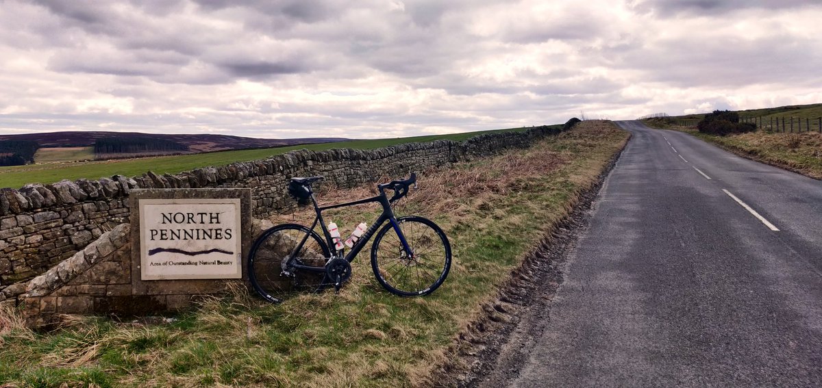 jpthompson's tweet image. That's the coldest I've been on a bike in a long time. Scenery made up for it though, especially along Meadows Edge and the descent into Baybridge. Not a soul about (probably had the sense to stay indoors 😂) #Northumberland #CountyDurham #falsespring
