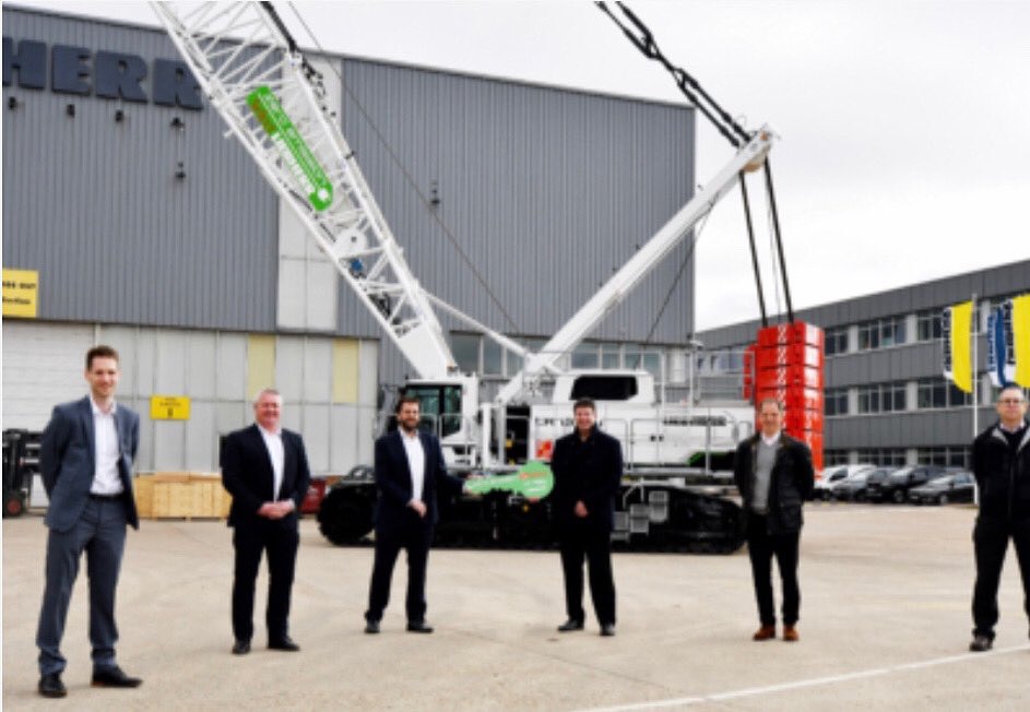 The UK’s first Liebherr #electric crawler #crane has been handed over to Select Plant Hire #planthire #construction