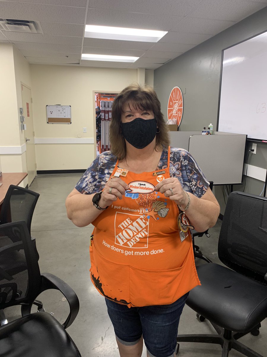 AndrewTHD's tweet image. Diann over at 6357 Clearwater knows how to “speak window installations”!  @THDJake @RamonEstevez12 @RianDSMSE @garydemarinis
