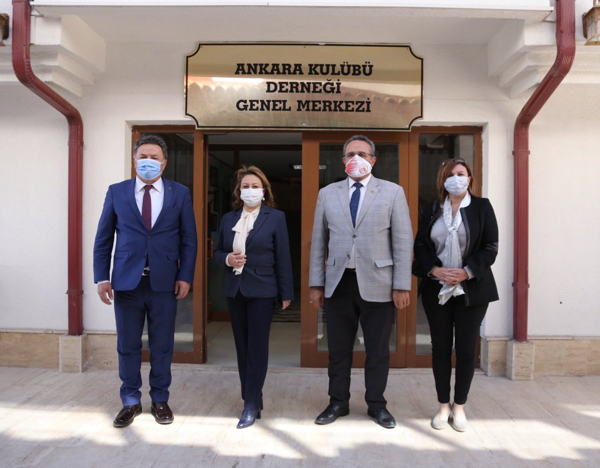 Ankara'mızın geleneksel ve tarihi değerlerinin yaşatılması için  faaliyet gösteren, en eski ve köklü sivil toplum kuruluşlarından olan Ankara Kulübü Derneğini, Ankara Vekilimiz Sn. Nevzat Ceylan ile ziyaret ettik.

Başkan <a href="/DrMetinOzaslan/">Metin Özaslan</a>’a nazik ev sahipliği için teşekkür ederiz.