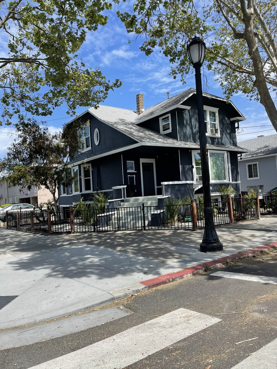 JKSaba44's tweet image. #duplexes #triplexes and #multiplexes let’s build more!