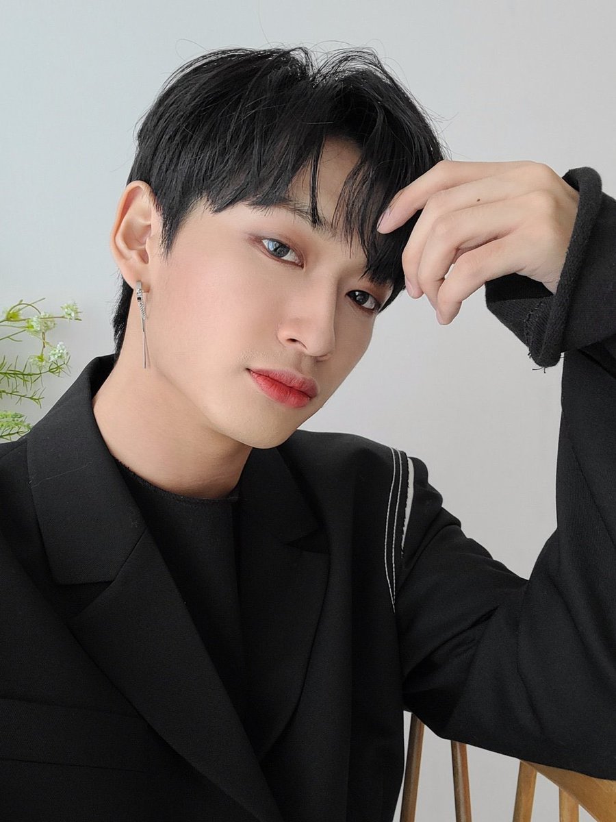 797TD's tweet image. 07.03.2021

멋있는 척... 해봤습니당😘