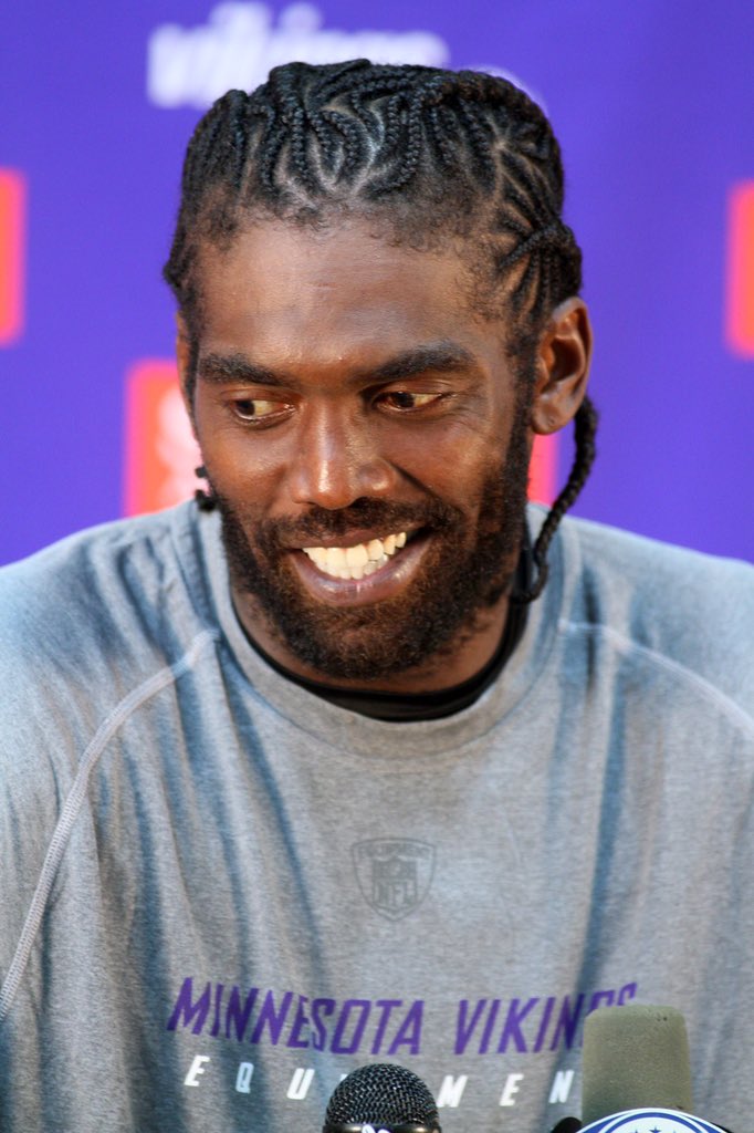 Toji 4aNigga think he Randy Moss. Nigga you is 36 with braids. Loc up or fade it. Your son is in high school give it up.
