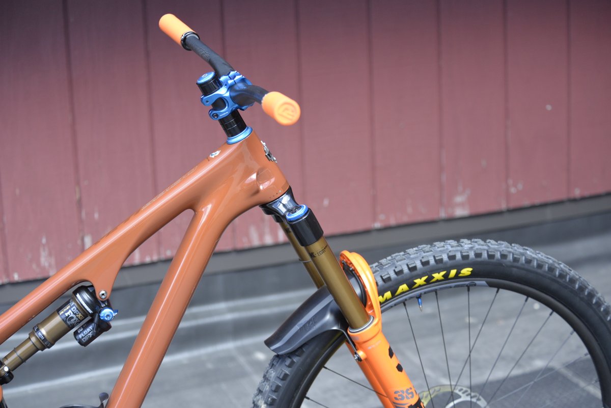 alpinebikeworks's tweet photo. alpine_bike_works's profile picture
alpine_bike_works
Woah! This bike is out of control! We're working on a custom build and it's turning heads. The colors are wild, and we just love it! https://t.co/vUgCEyVe8D