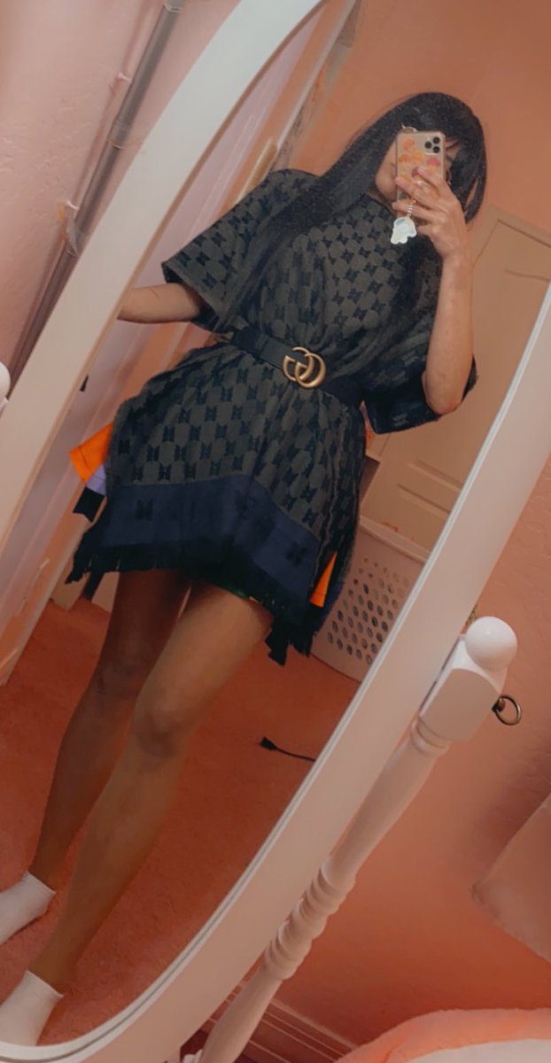 dumpsterwitchh's tweet photo. me when i didn't give her the respect she deserves 😔 btw i was wearing de offwhite belt with my jeans https://t.co/r92TuNqFoI