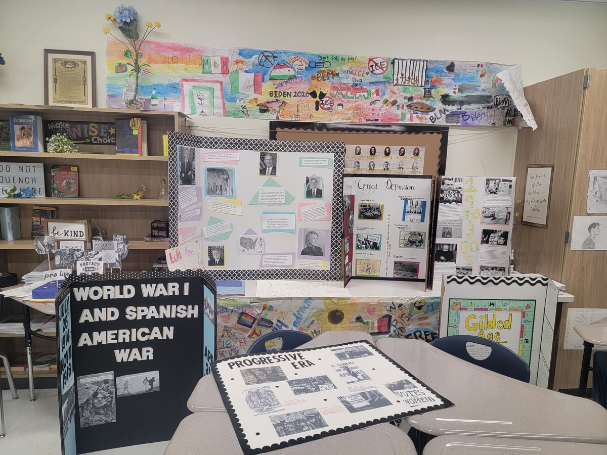 MrsCastings's tweet photo. My Ss are AMAZING! We did a #HistoryFair for all the other #ushistory classes. The Ss went all out! They presented a thorough review for everyone and we are prepared for their #benchmark! I know they will succeed! #TeacherFeels  #CHSpride #CHSCommentment #just4kids #IndianPride https://t.co/sb00Wqx6gL