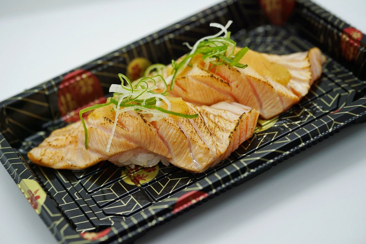 SuBIBainbridge's tweet photo. Seared Salmon Nigiri Set. Atlantic salmon seared with your choice of miso or spicy mayo sauce (2 pcs). 
#nigiri #salmon #kitsap https://t.co/sCHqGhPG2p