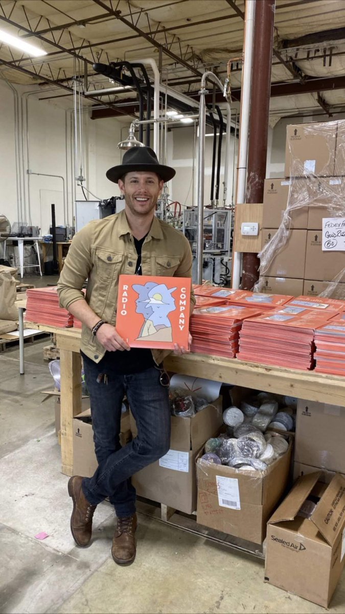 gortizpolly's tweet photo. Have a good afternoon 😊 While I wait for new content, I will enjoy listening to #SoundsOfSomeday and #CityGrownWillow from @radiocomusic 🎶🎶🎶
Thanks @JensenAckles & @stevecarlson for such beautiful songs 💕💕💕
#RadioCompanyVol1
#RadioCompanyVol2 https://t.co/CgTFwigDRO