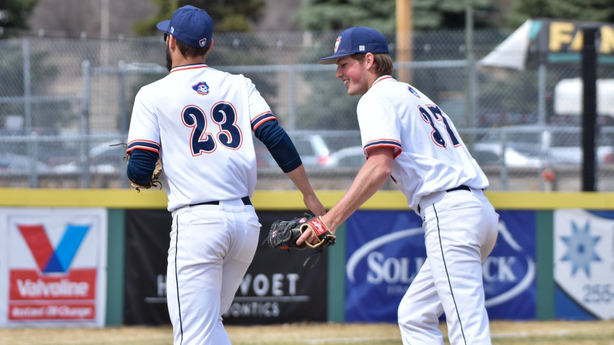 umarysports's tweet photo. NO NO NO NO NO NO NO! Jonathan Draheim just tossed the 4th no-hitter in @UmaryBaseball history as the Marauders beat @UIUPeacocks 4-0. Draheim struck out 5 in 7 IP. #HooksUp #LifeatMary #NoNo #History https://t.co/ePy4aU3z4X