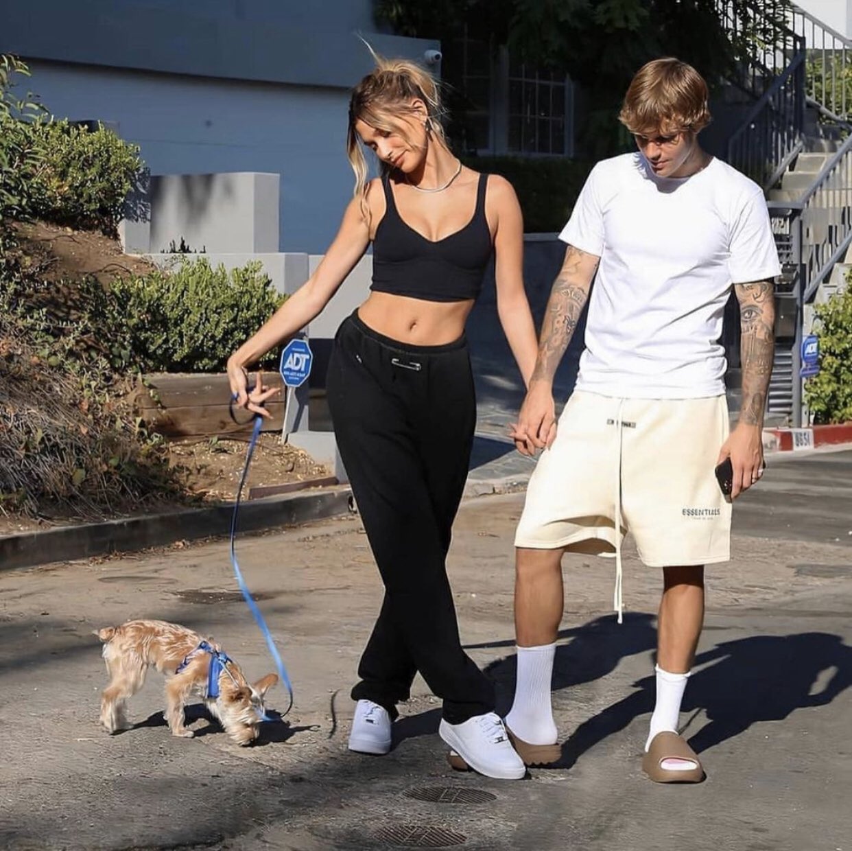 yeezy slide core 2021