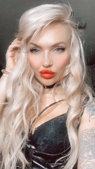 Look how #beautiful i am. You will never have someone like me. Because I&rsquo;m Goddess and you are just a<a href="/tag/beautiful"class="tags">#beautiful</a><a href="/tag/goddess"class="tags"><span>#goddess</span></a><a href="/tag/teaser"class="tags"><span>#teaser</span></a>