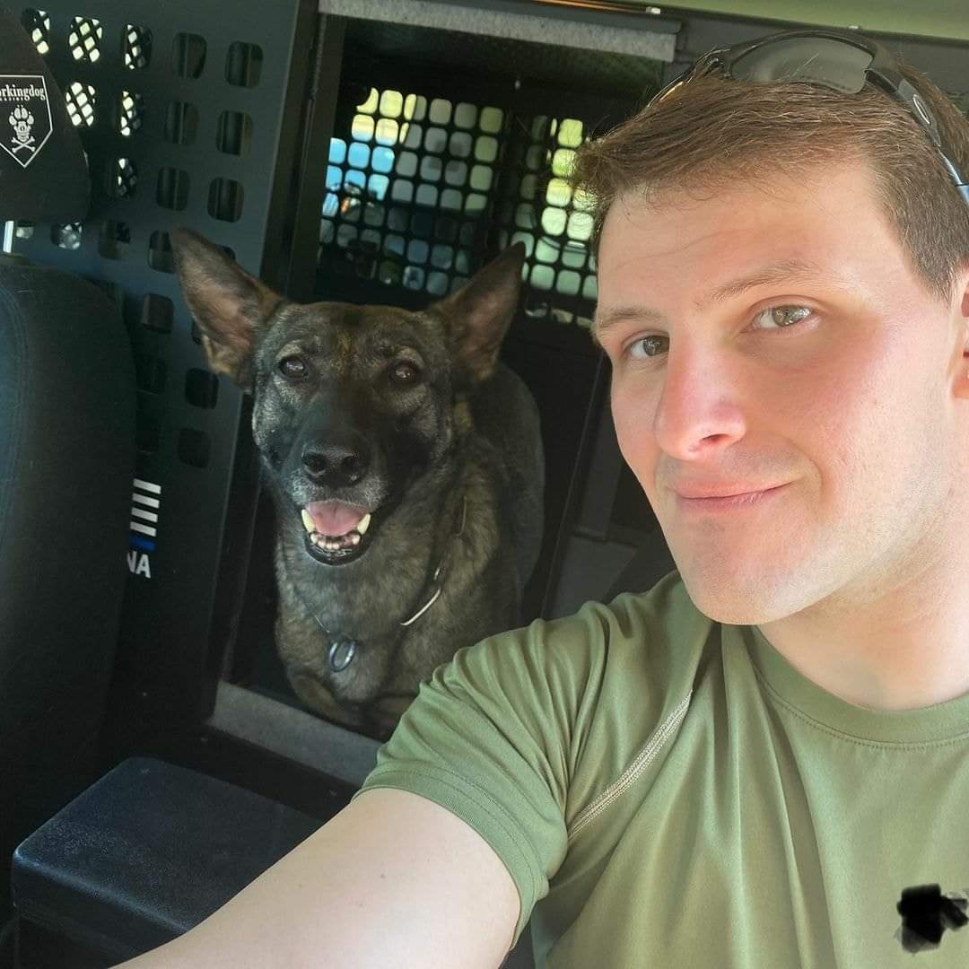 Happy #WorkingDogWednesday from K9 Nina and her Dad!