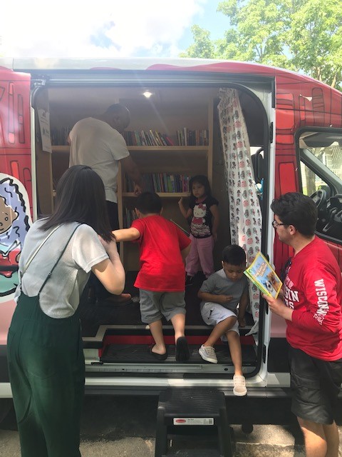 MSNReadingProj's tweet photo. ๐ ๐ Thanks to our Big Red Reading Bus and our community partners we are still able to safely deliver high-quality books and other reading materials to kids.
#MadisonReadingProject #BigRedReadingBus #BookmobileDay https://t.co/2I2oE0zaEb